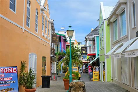 sint maarten shopping